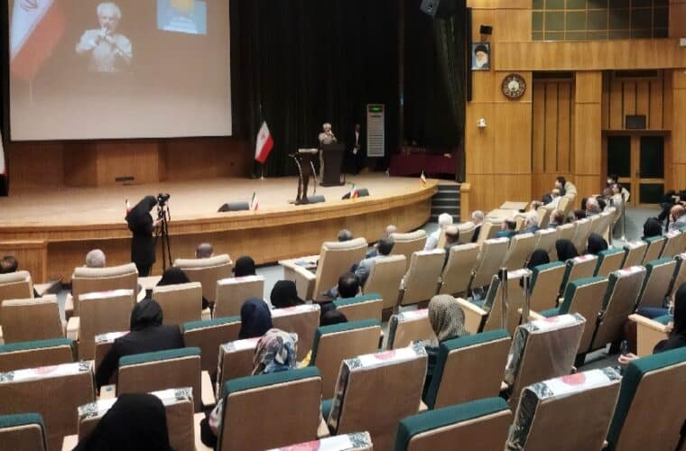 آیین پاسداشت پیشکسوتان مطبوعات و رسانه خوزستان برگزار شد