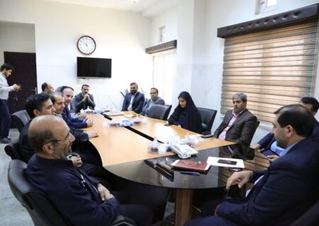 مدیرعامل مناطق نفتخیز جنوب و نفت و گاز مارون با دادستان استان خوزستان دیدار کردند